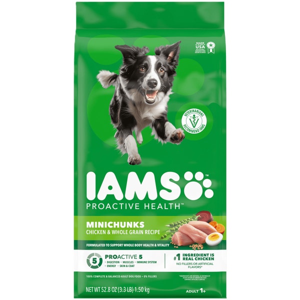 IAMS™ MINICHUNKS CHICKEN & WHOLE GRAINS image 1